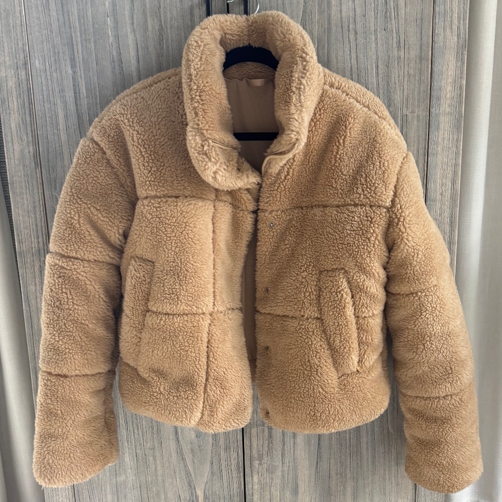 ALO SNOW Angel Sherpa Puffer Jacket